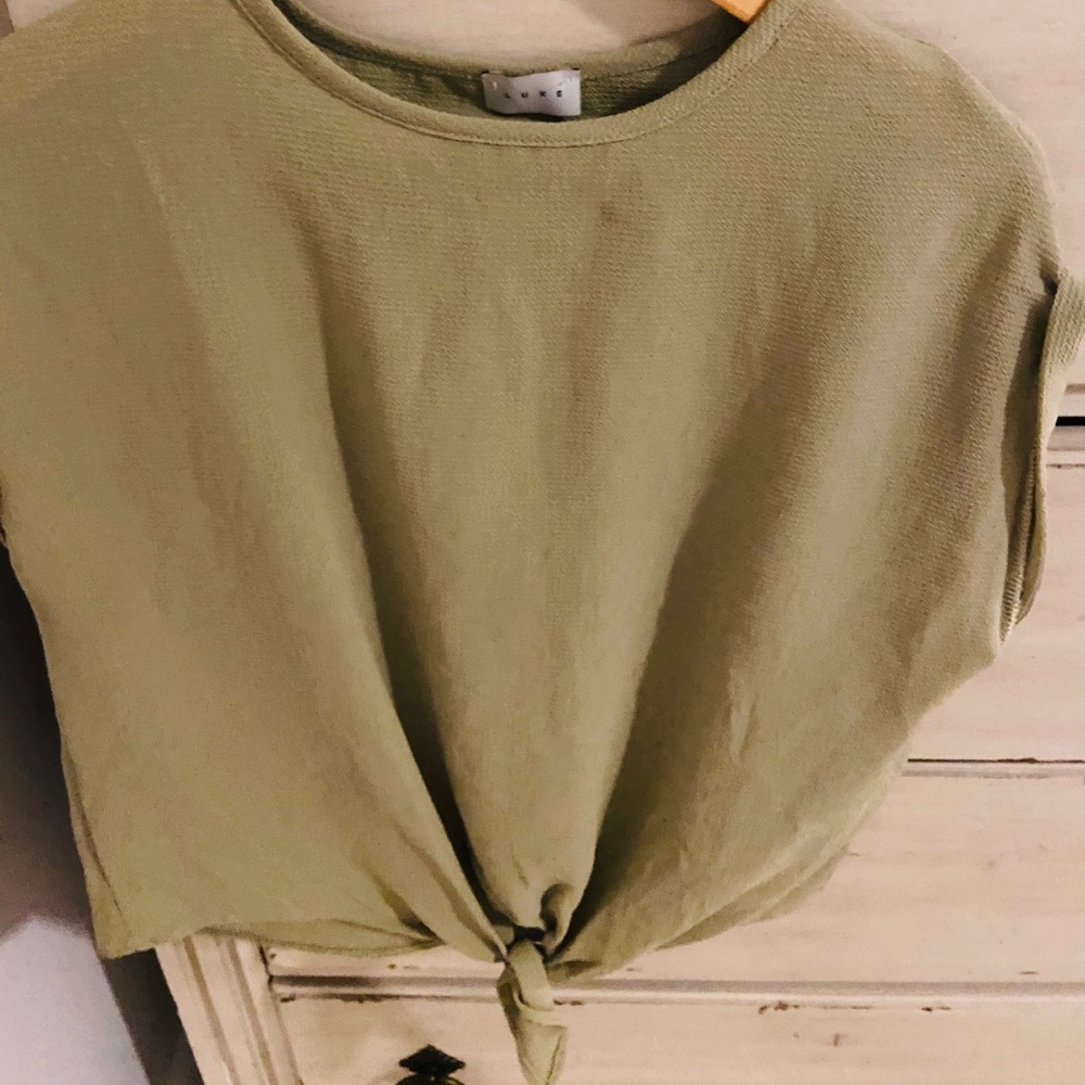 Green knotted shirt